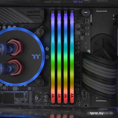 Оперативная память Thermaltake ToughRam Z-One RGB 8GB DDR4 PC4-25600 R019D408GX1-3200C16S 