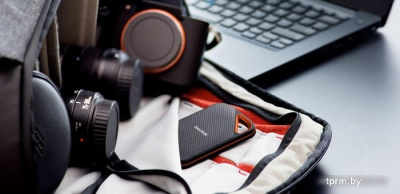 Внешний накопитель SanDisk Extreme Pro Portable V2 SDSSDE81-1T00-G25 1TB 