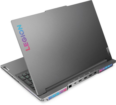 Игровой ноутбук Lenovo Legion 7 16IAX7 82TD008BRM 