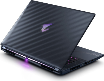 Игровой ноутбук Gigabyte Aorus Master 16 AM6H BZHC6KZE64SP 