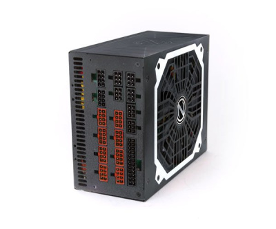 Zalman Acrux ZM1200-ARX 