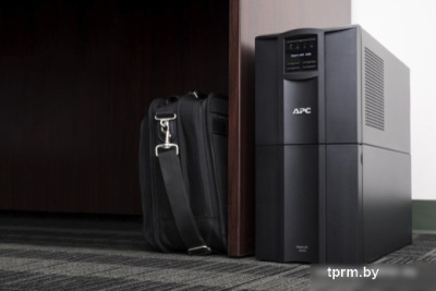 Источник бесперебойного питания APC Smart-UPS 2200VA SMT2200IC 