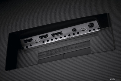 Монитор Samsung UJ50 LU32J590UQMXUE 