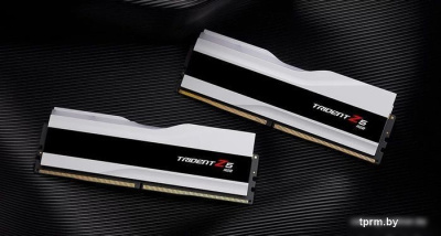 Оперативная память G.Skill Trident Z5 RGB 2x32ГБ DDR5 6400МГц F5-6400J3239G32GX2-TZ5RW 